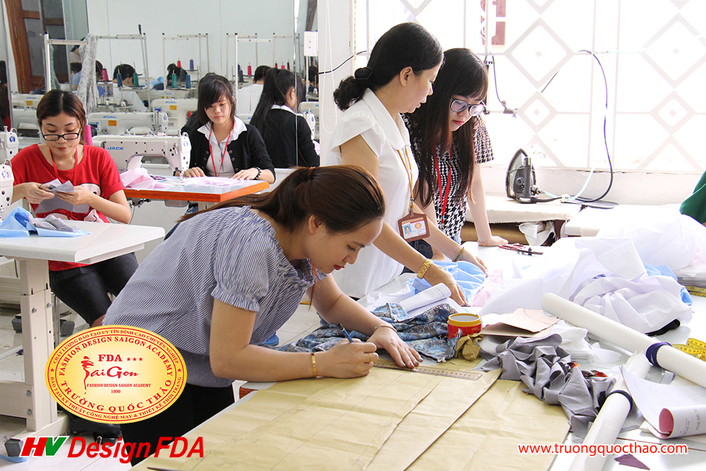 Dạy cắt may quần áo day cat may quan ao